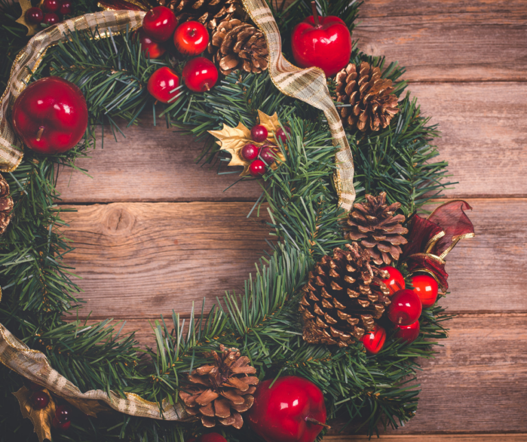 Le origini della ghirlanda di Natale e l’incanto delle feste
